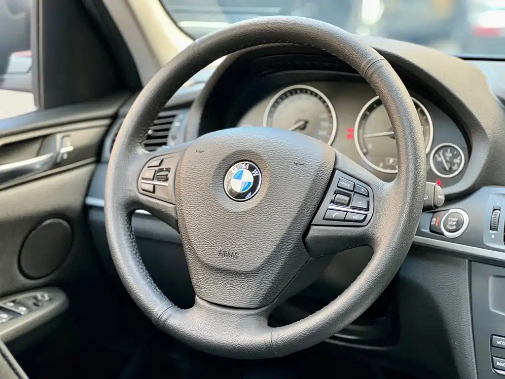 BMW X3 (Import) — миниатюра 13