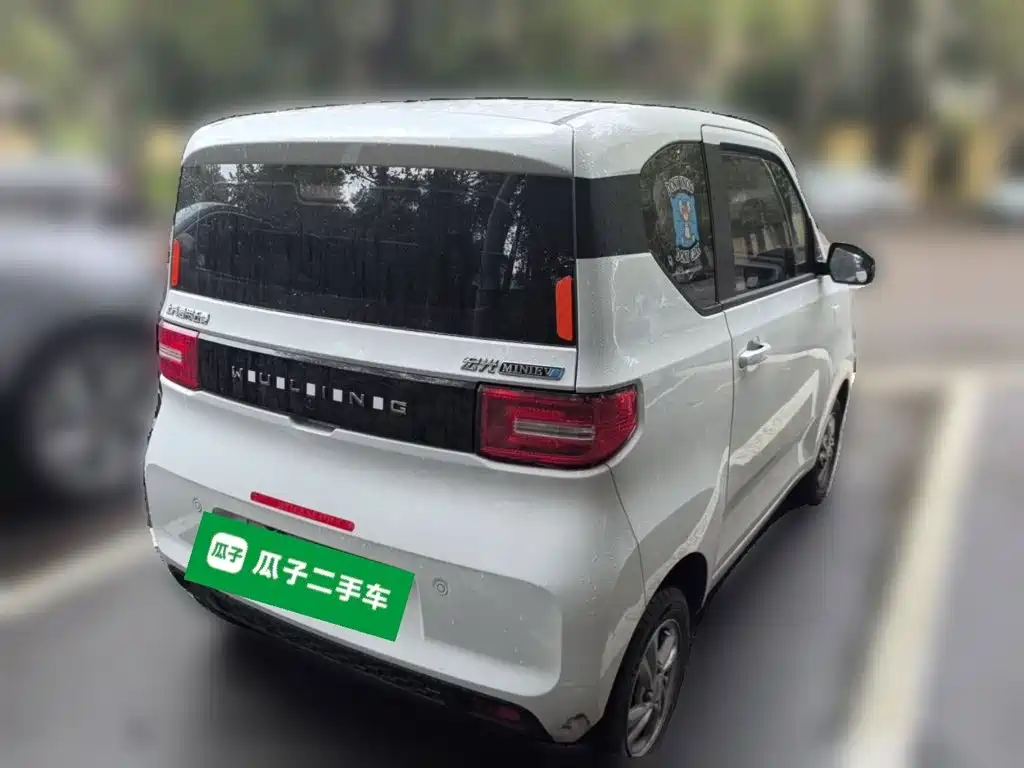 Wuling MINIEV — миниатюра 6