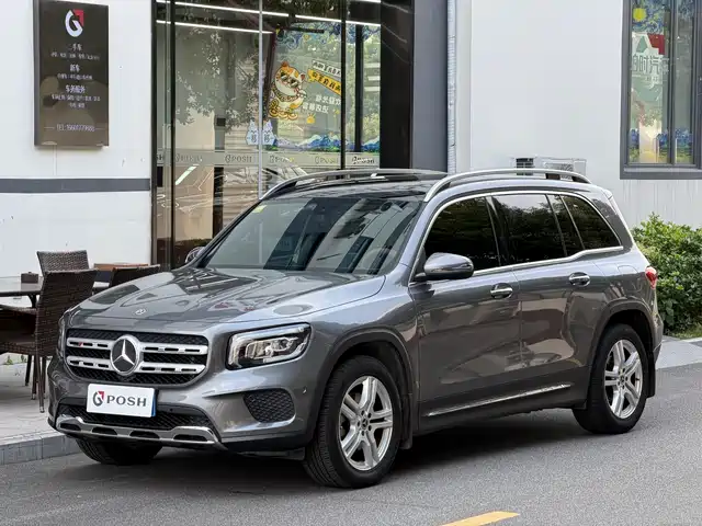 MERCEDES BENZ GLB