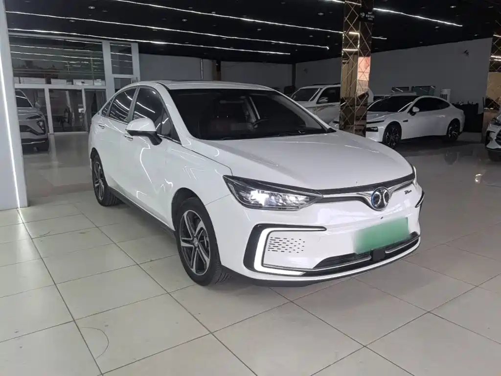 BAIC EU5 — миниатюра 4
