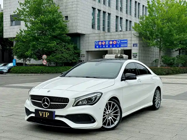 MERCEDES-BENZ CLA 2018