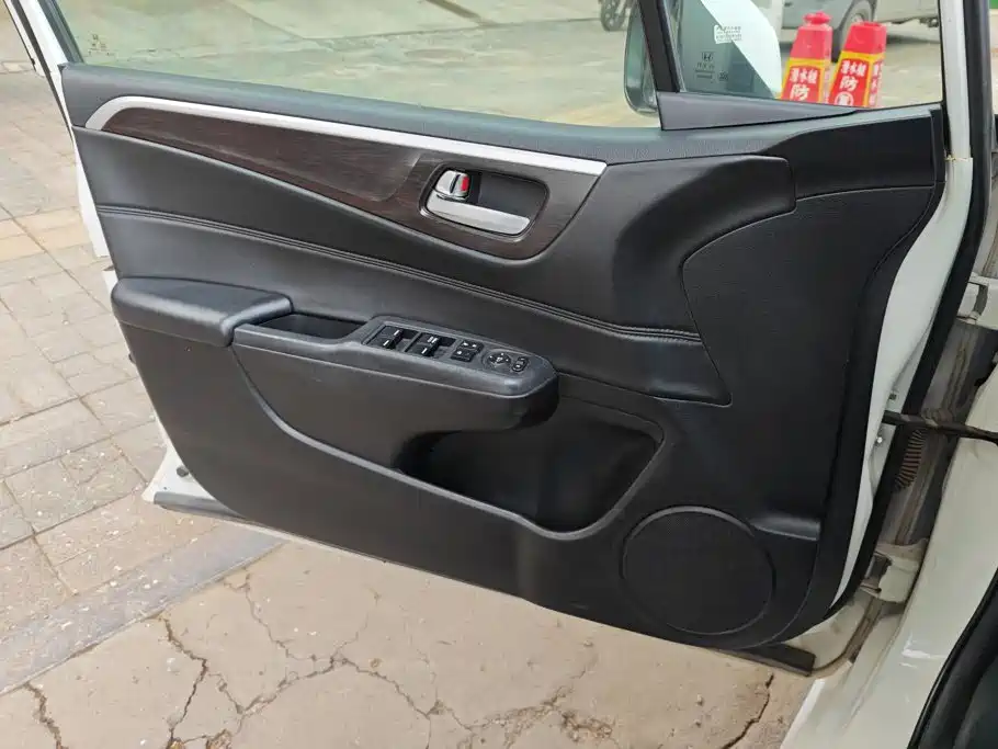 Honda Jade — миниатюра 7