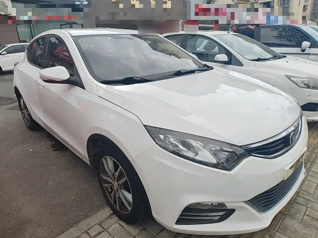 Changan Eado XT — миниатюра 4