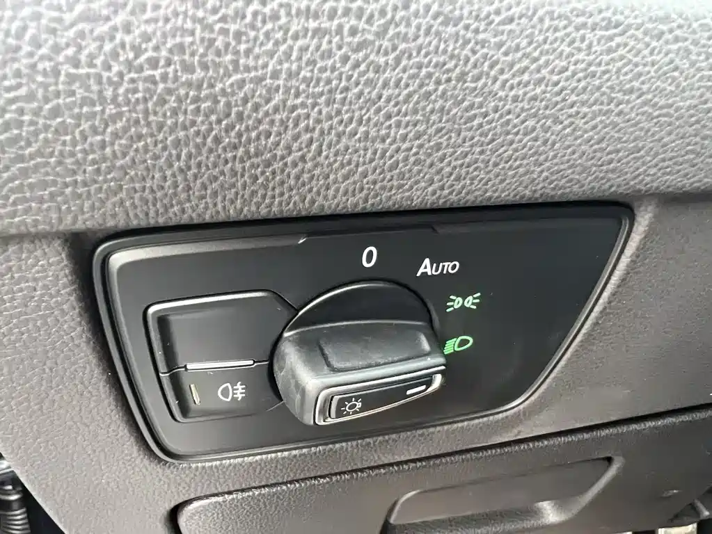 VOLKSWAGEN MAGOTAN GTE PLUG IN HYBRID