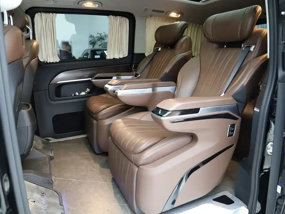Mercedes-Benz V-Class — миниатюра 8