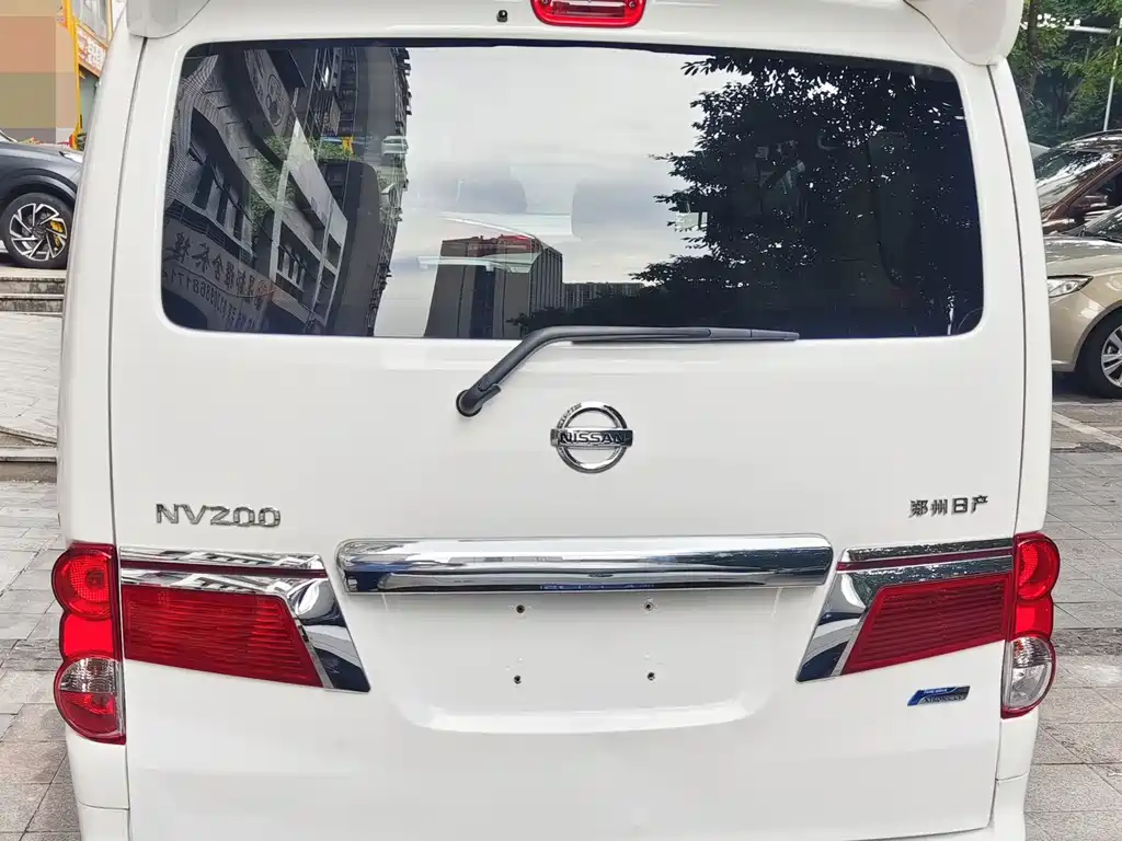 Nissan NV200 — миниатюра 3