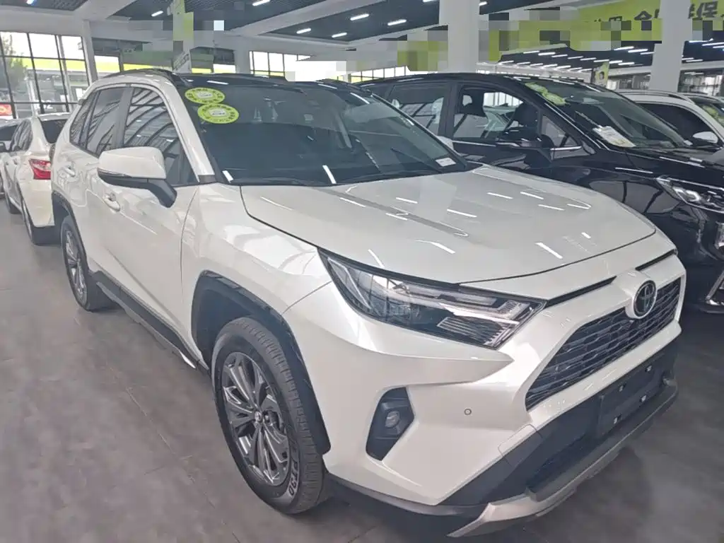 Toyota RAV4 — миниатюра 4