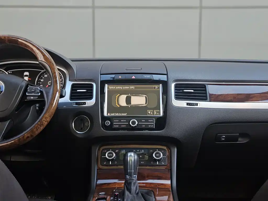 Volkswagen Touareg — миниатюра 15
