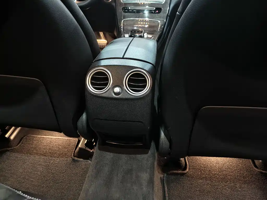 MERCEDES-BENZ GLC AMG