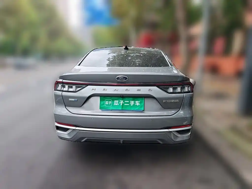 Ford Mondeo — миниатюра 5