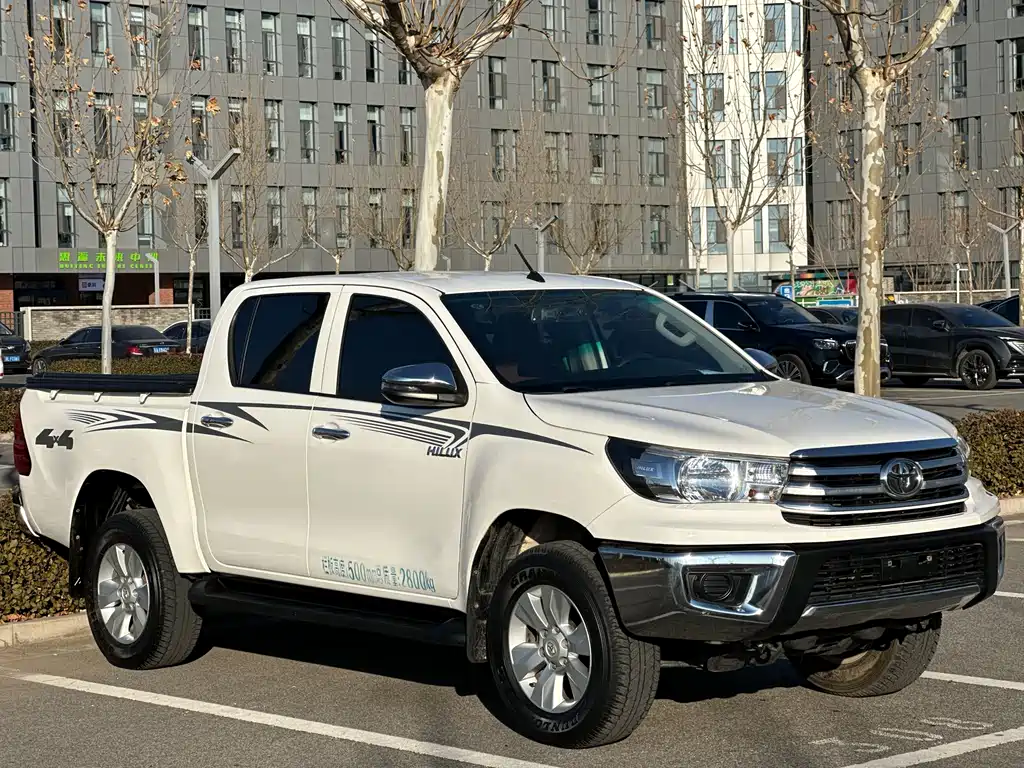 Toyota Hilux 2019 2.7L AT