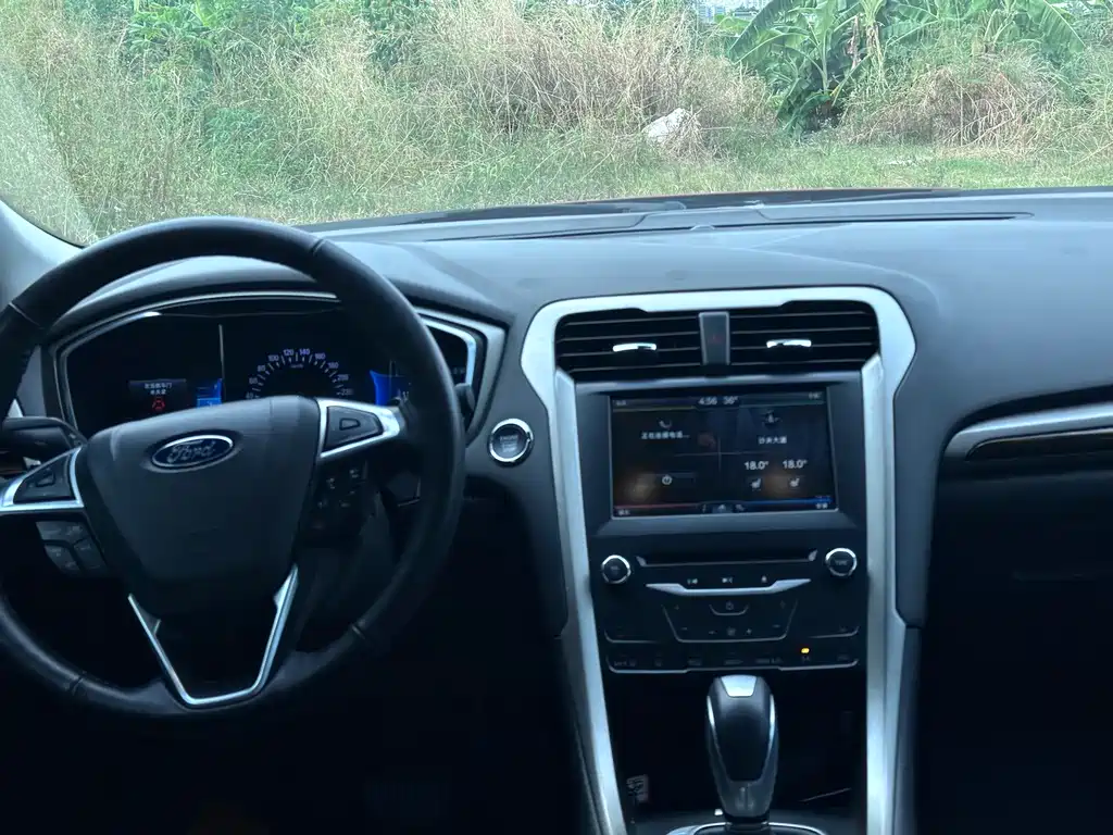 Ford Mondeo — миниатюра 5