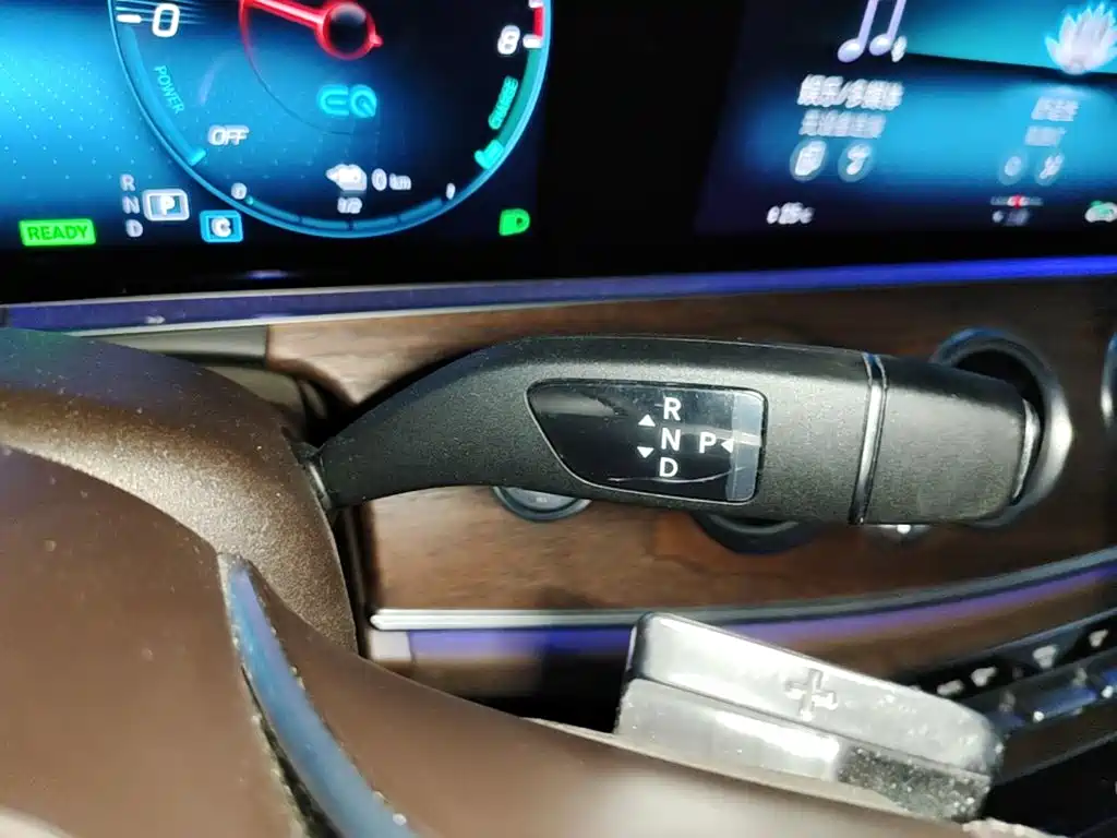 Mercedes-Benz E-Class New Energy — миниатюра 19
