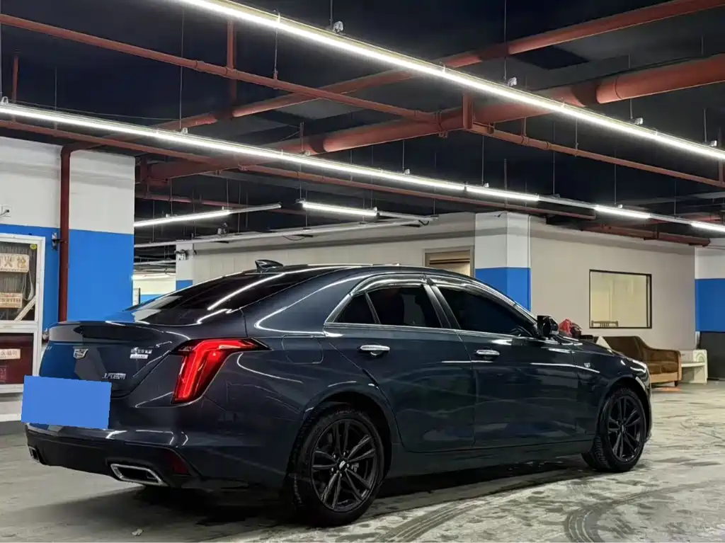CADILLAC CT4