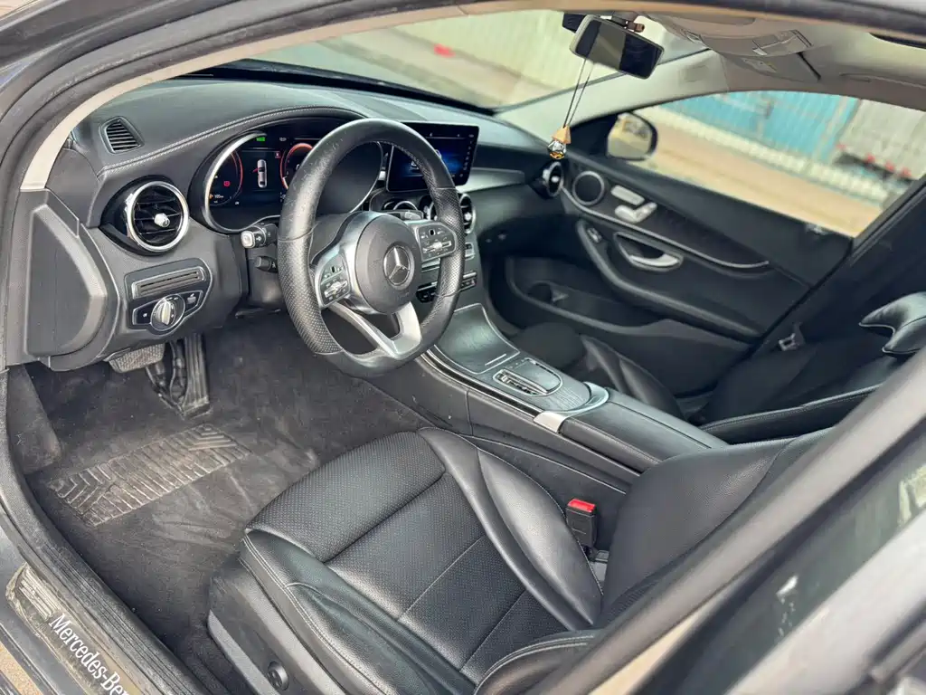 Mercedes-Benz C-Class — миниатюра 4