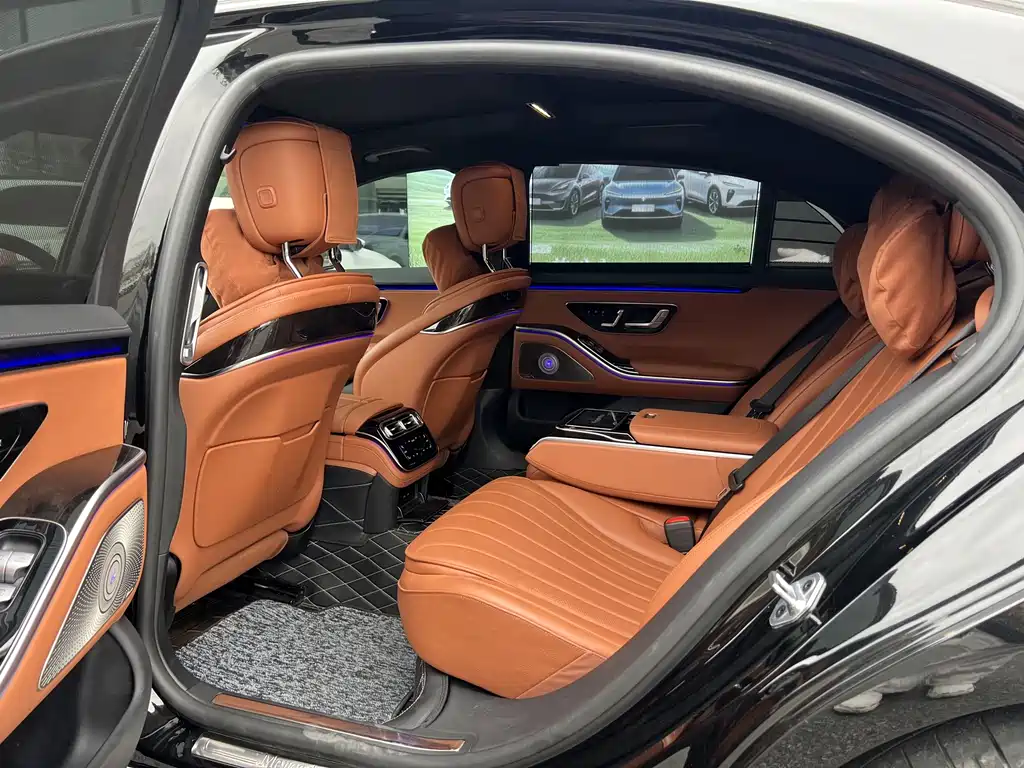 Mercedes-Benz S-Class — миниатюра 6