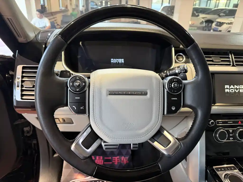 Land Rover Range Rover — миниатюра 6