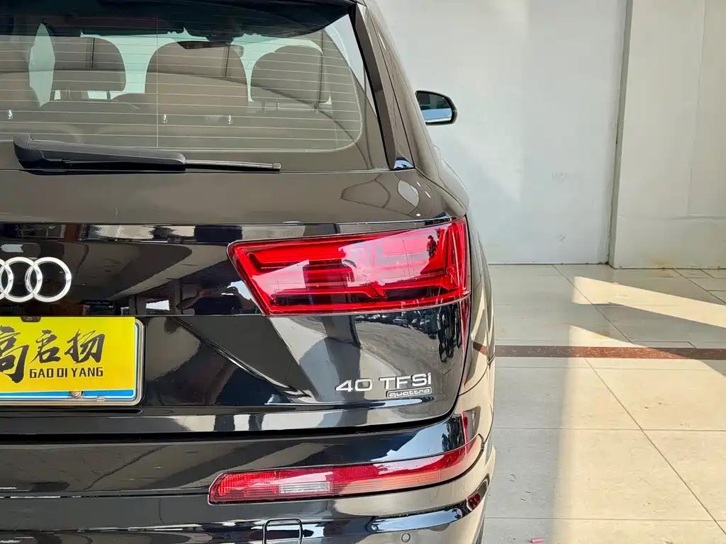 Audi Q7 — миниатюра 24