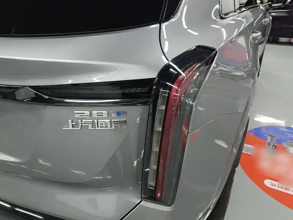 Cadillac XT5 — миниатюра 8