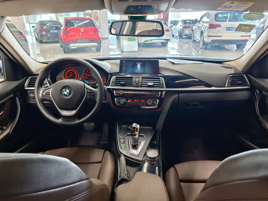 BMW 3 Series — миниатюра 10