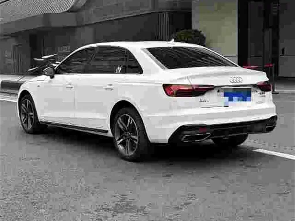 Audi A4L 2022 40 TFSI Luxury