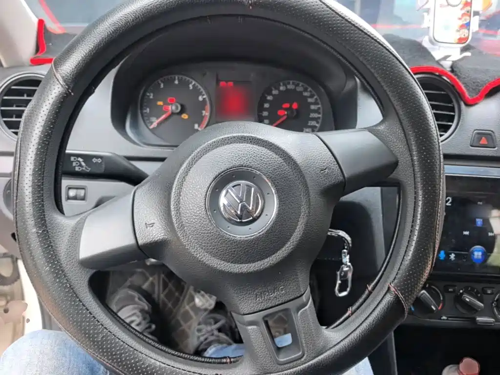 Volkswagen Jetta — миниатюра 11