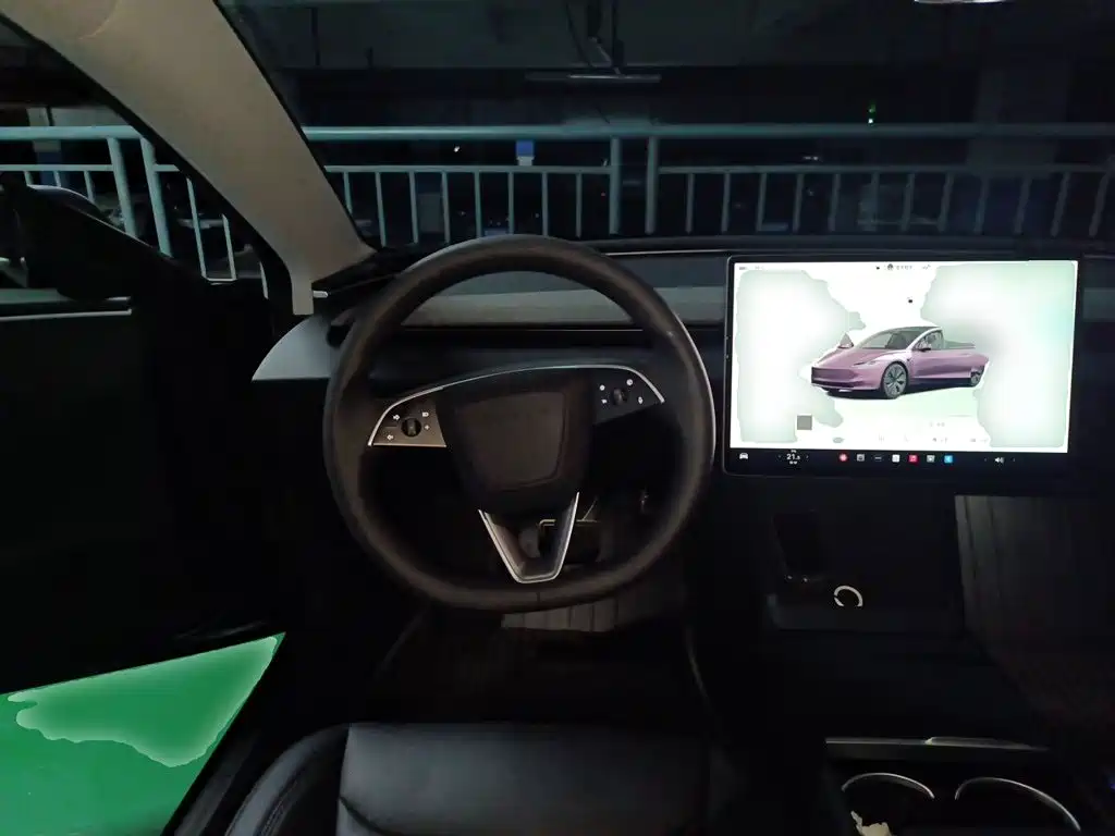 Tesla Model 3 — миниатюра 11