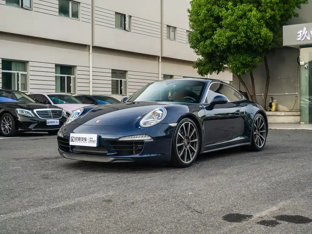 Porsche 911 2013 Carrera 4S 3.8L