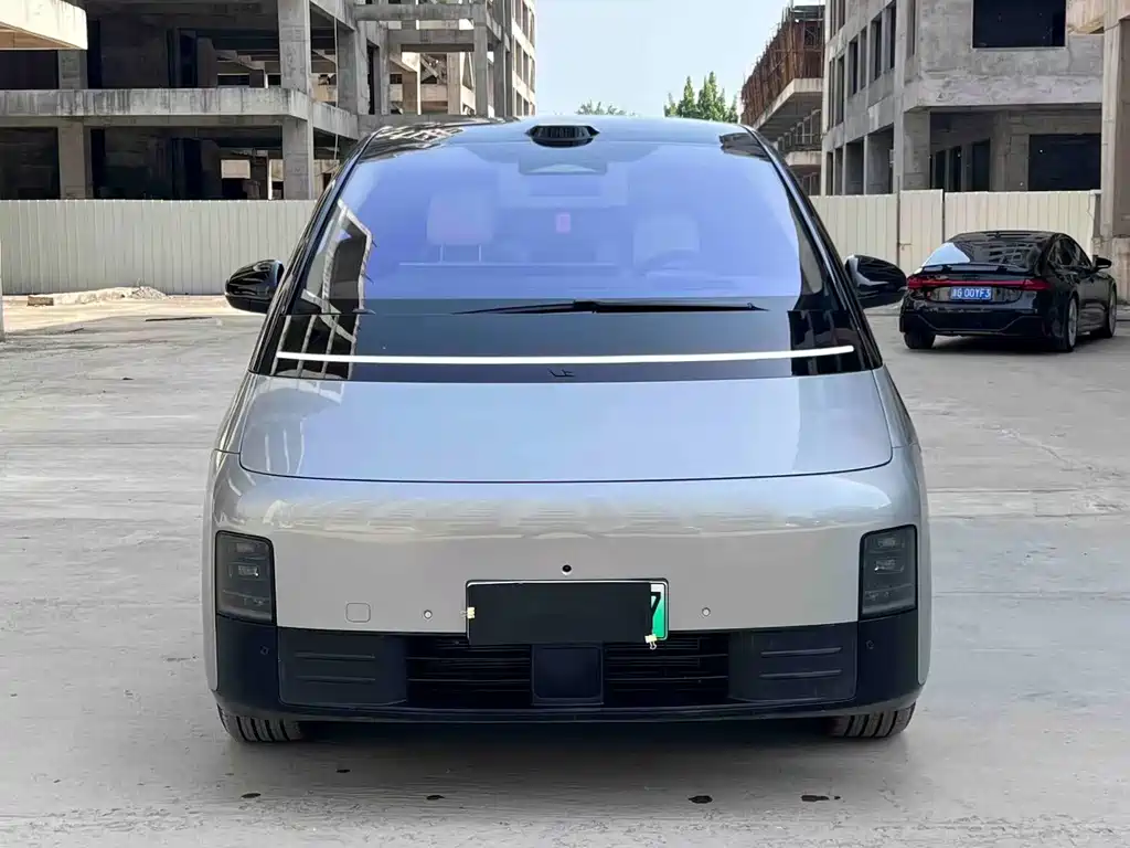 Li Auto MEGA 2025 Home
