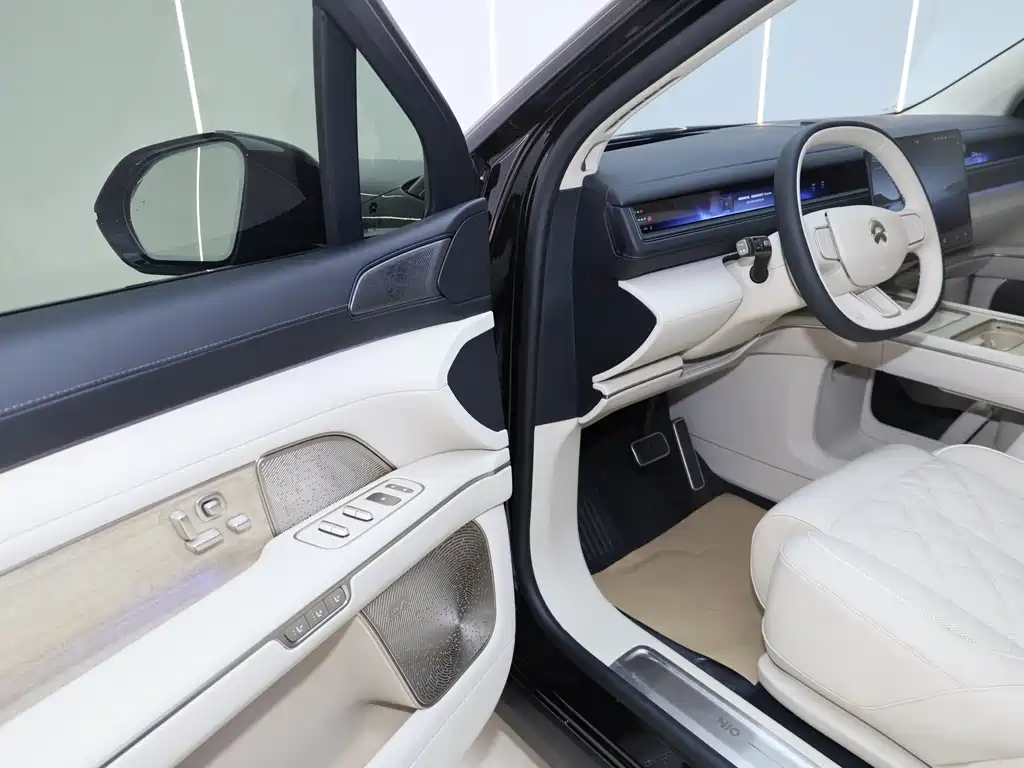 NIO ES8 — миниатюра 19