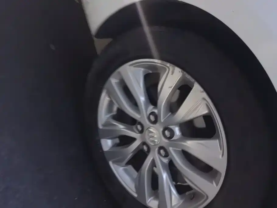 Buick Excelle — миниатюра 6