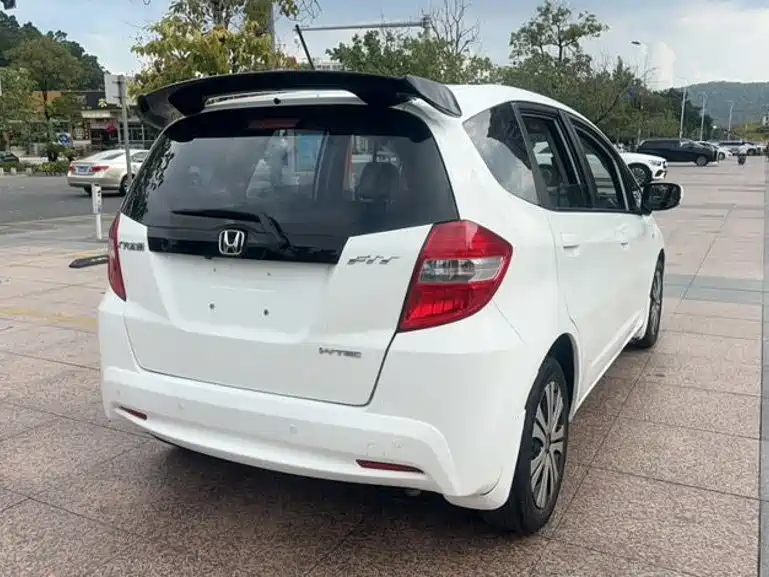 Honda Fit — миниатюра 4
