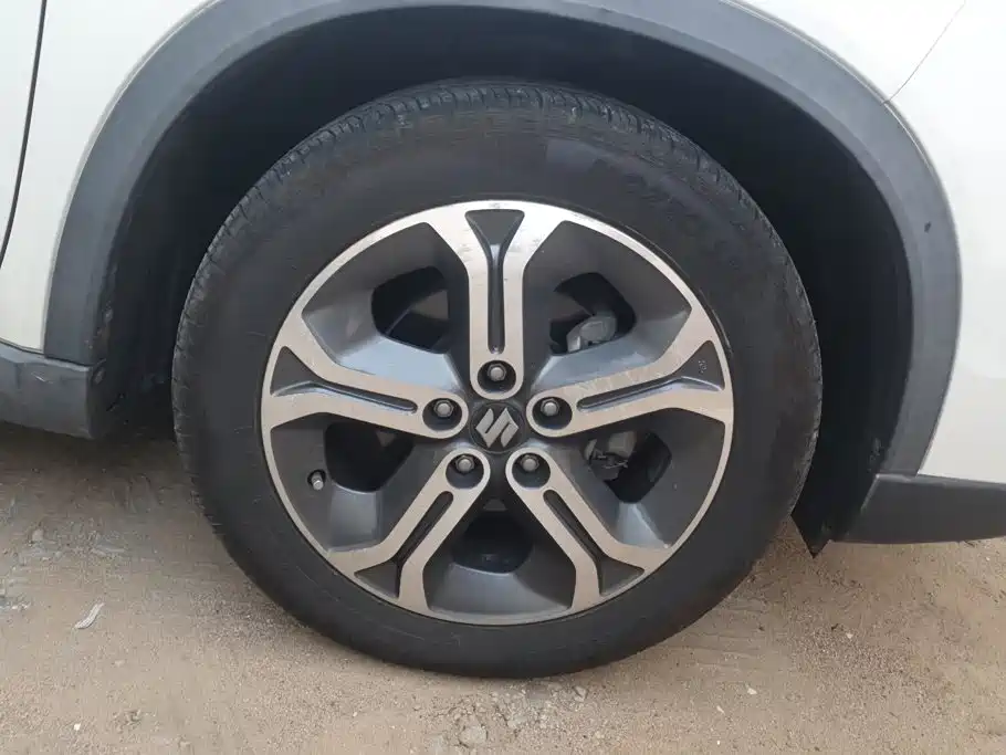 Suzuki Vitara — миниатюра 6