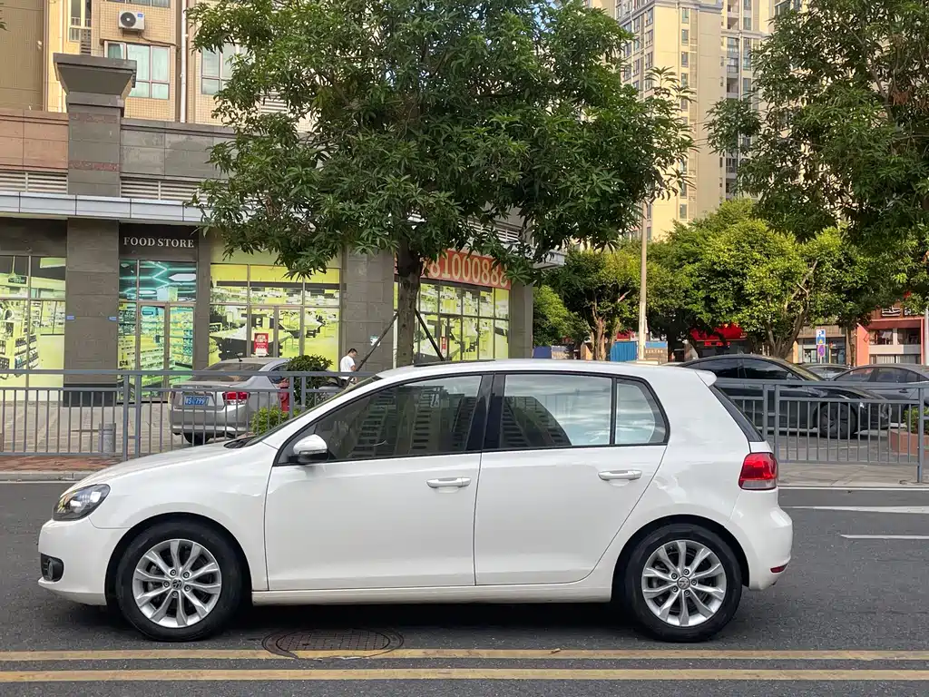 Volkswagen Golf — миниатюра 8