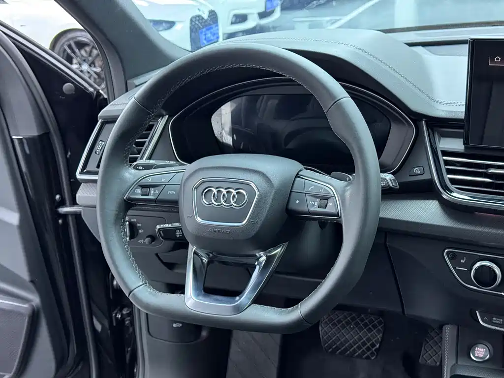 Audi Q5L 2023 40T Luxury