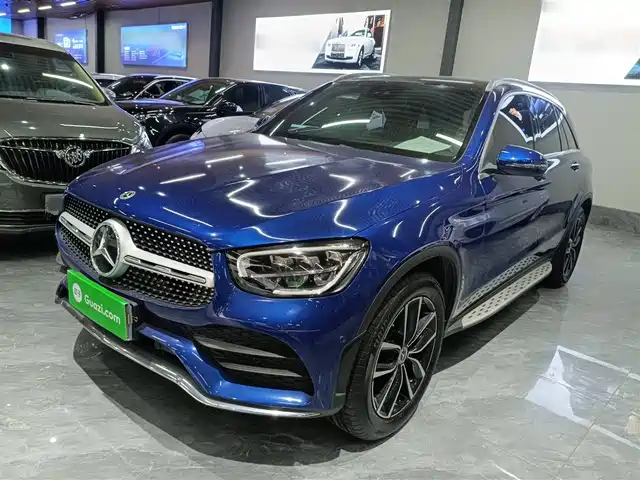 MERCEDES-BENZ GLC