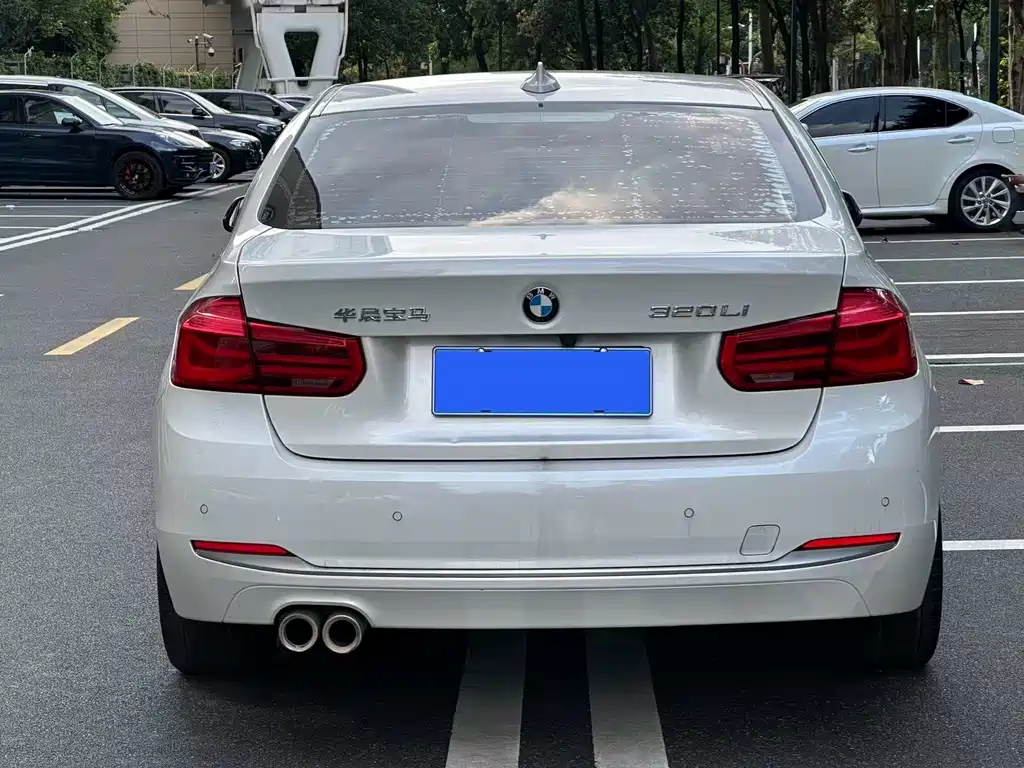 BMW 3 Series — миниатюра 4