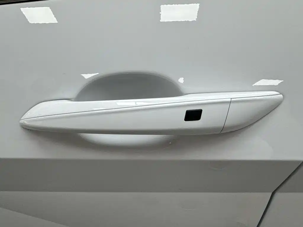 Hyundai Elantra — миниатюра 16