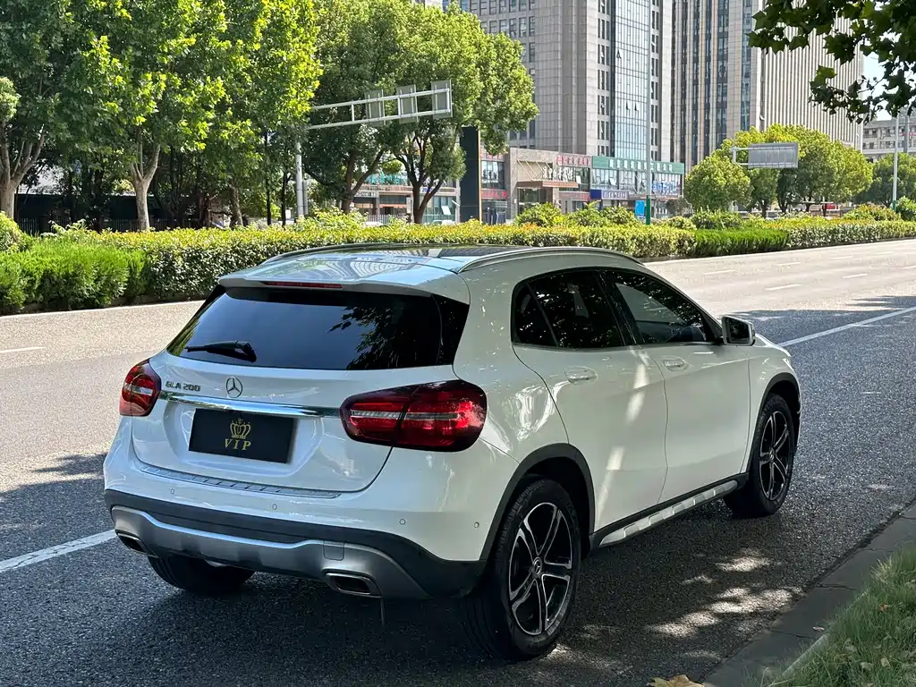Mercedes-Benz GLA — миниатюра 21