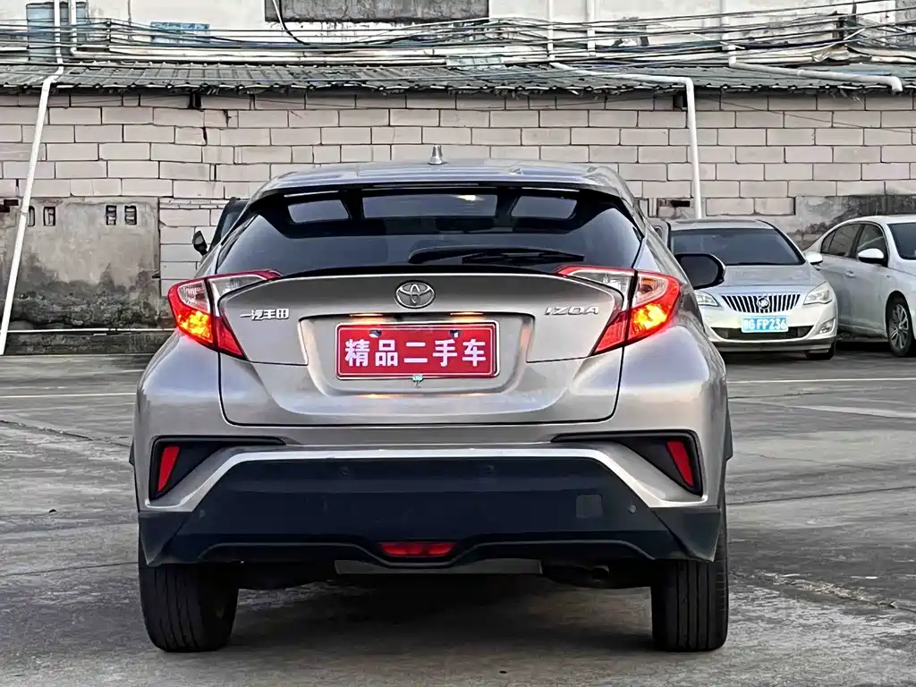 Toyota IZOA — миниатюра 5