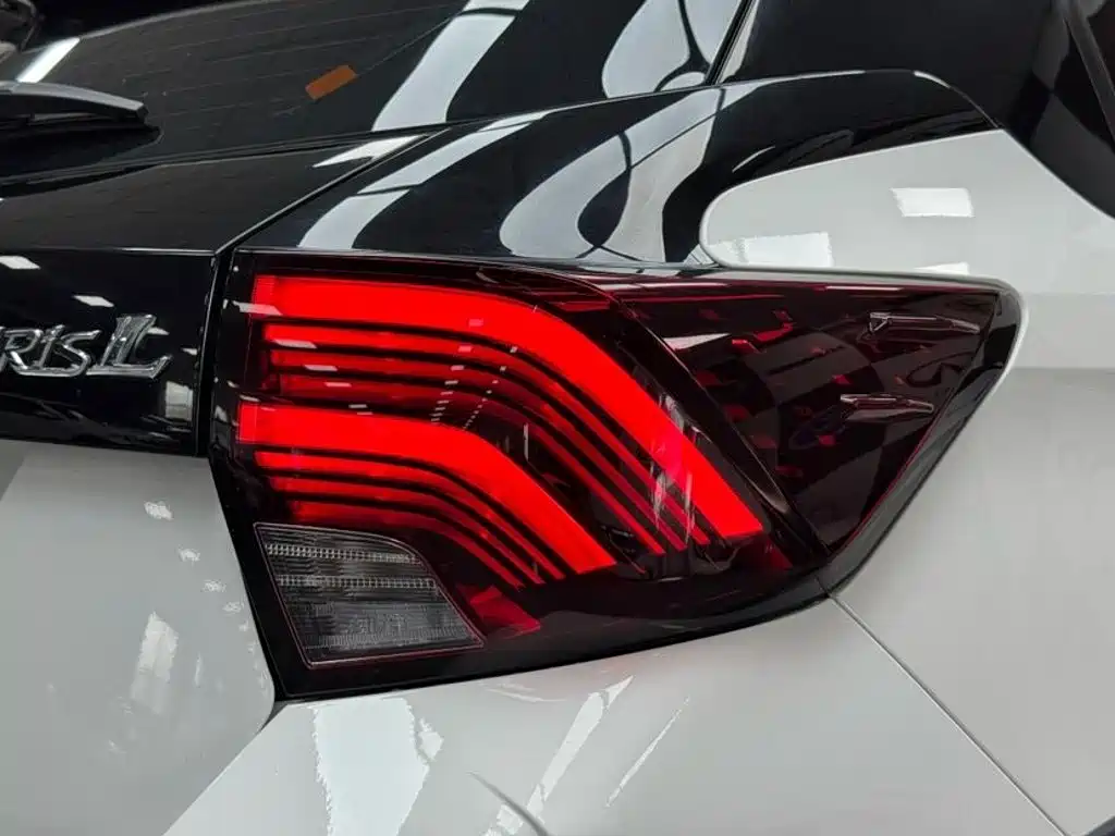 Toyota Yaris L — миниатюра 20