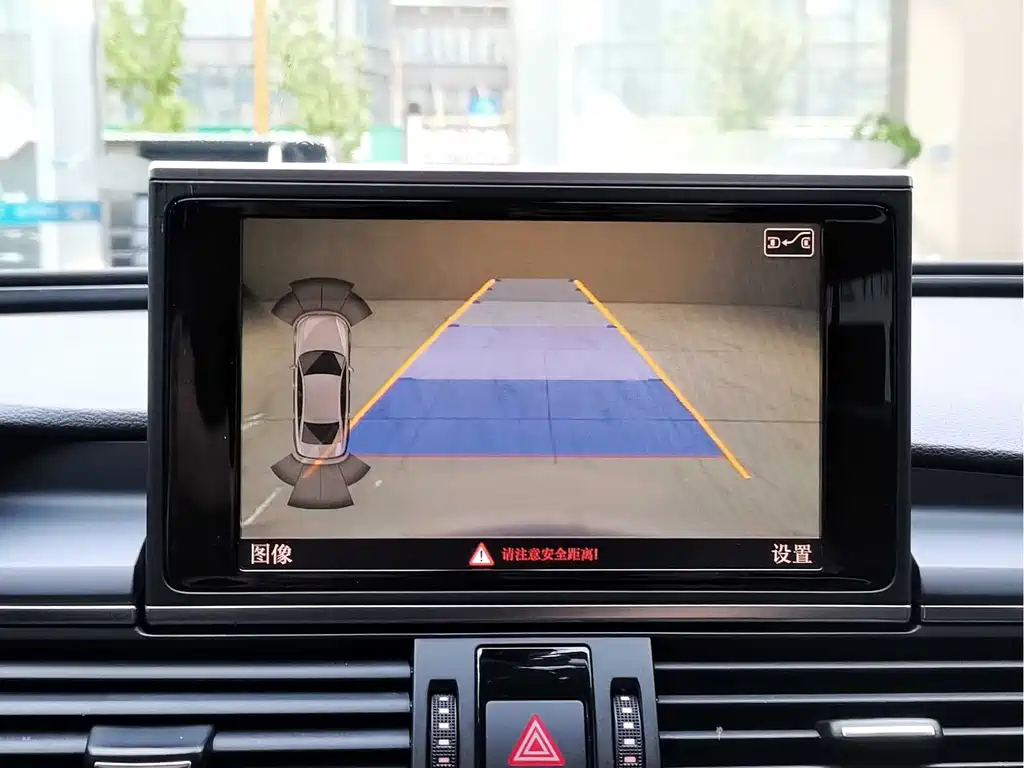 Audi A6L — миниатюра 10