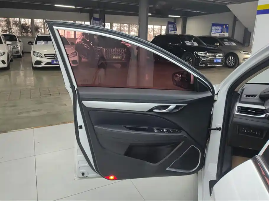 GEELY AUTOMOBILE EMGRAND