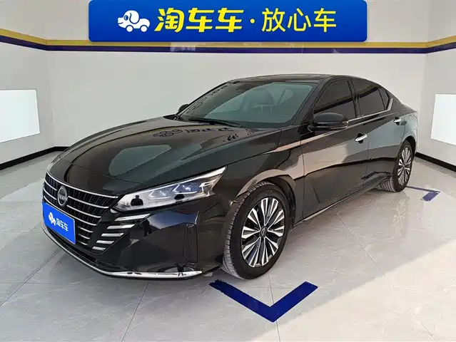 NISSAN TEANA 2024