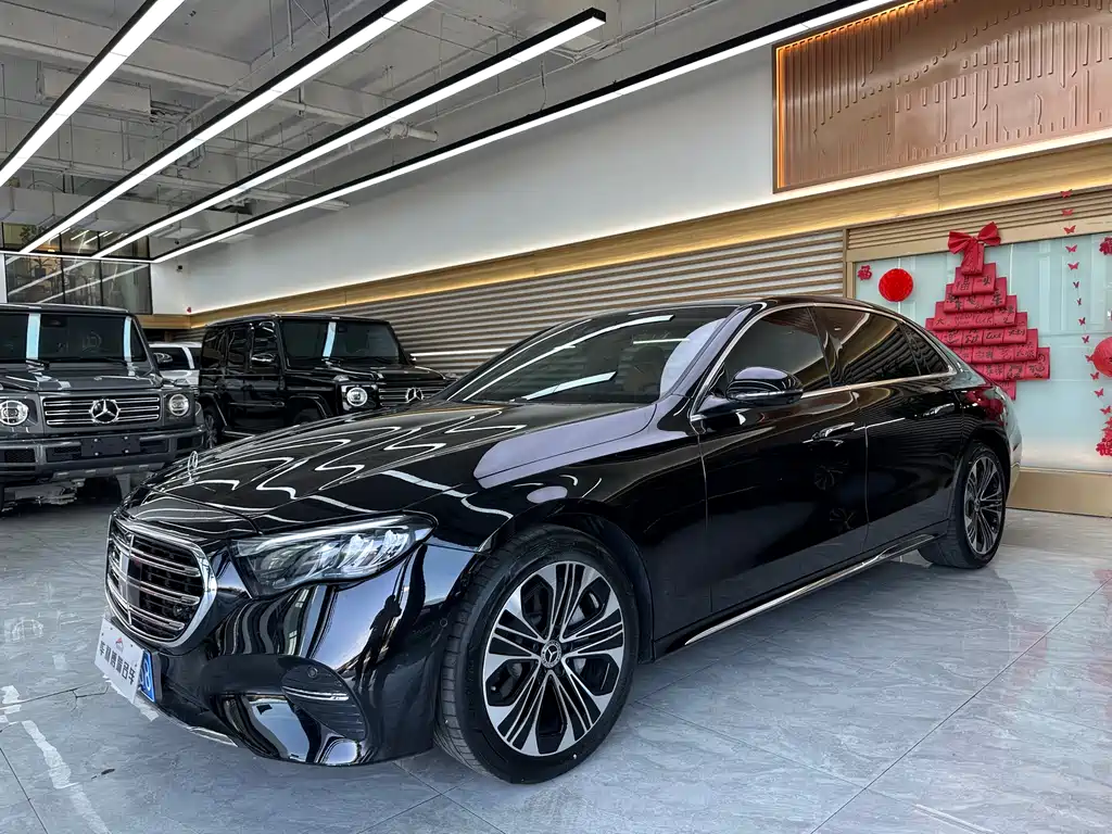 Mercedes-Benz E-Class 2025