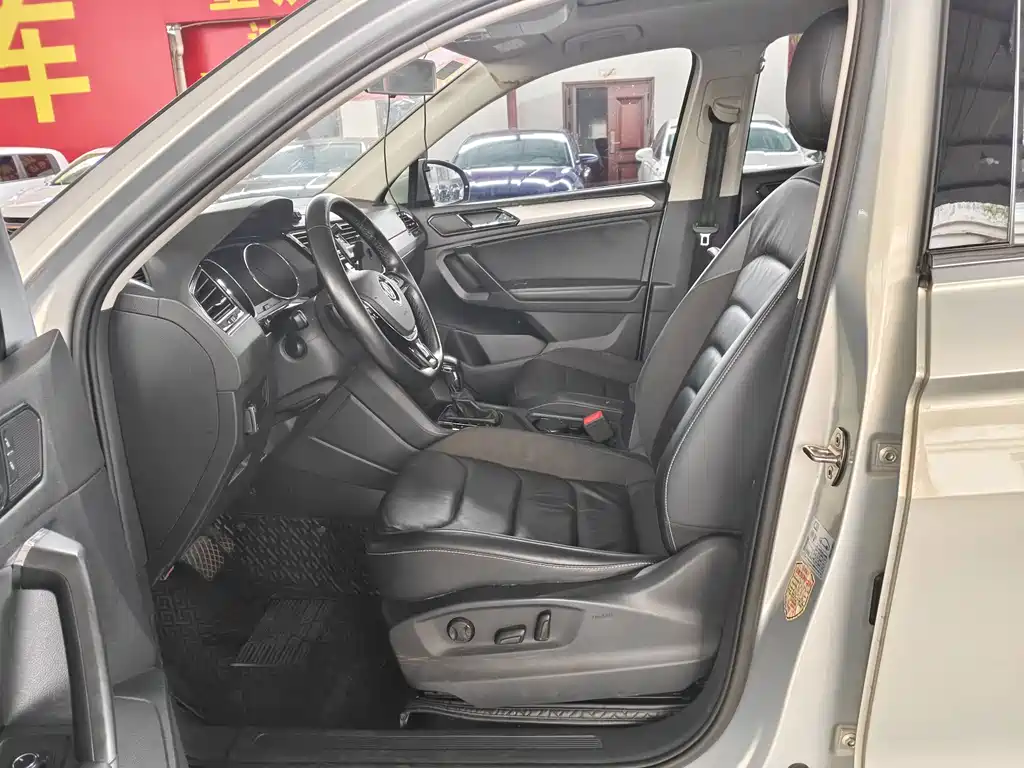 Volkswagen Tiguan L — миниатюра 3