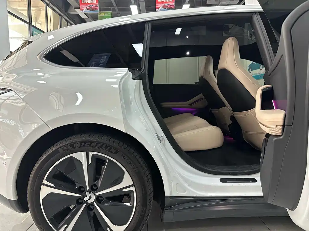 NIO ET5T — миниатюра 20