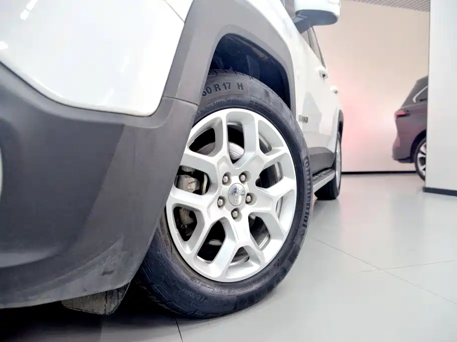Jeep Renegade — миниатюра 22