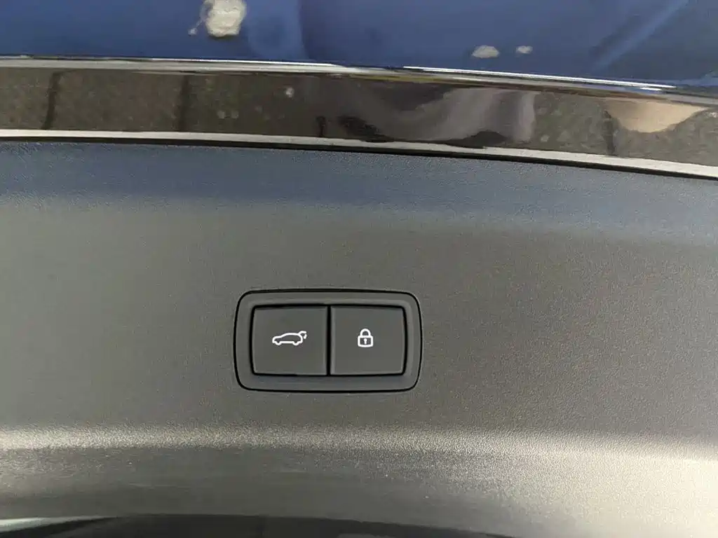 Li Auto Li i8 — миниатюра 30