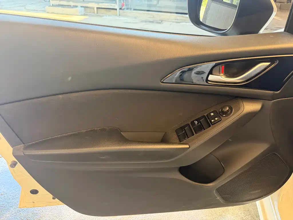 Mazda 3 Axela — миниатюра 4
